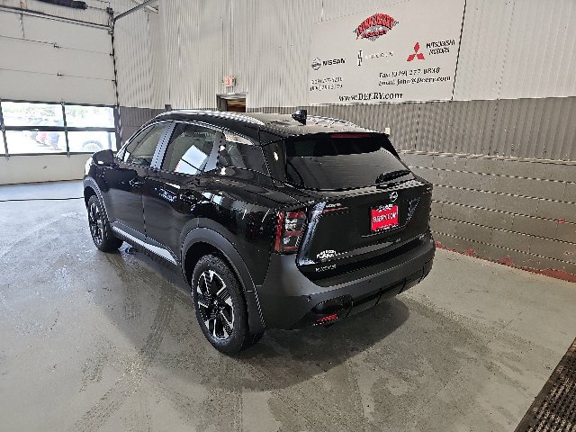 New 2026 Nissan Kicks SV w/ SV Premium Package AWD/4WD image 5