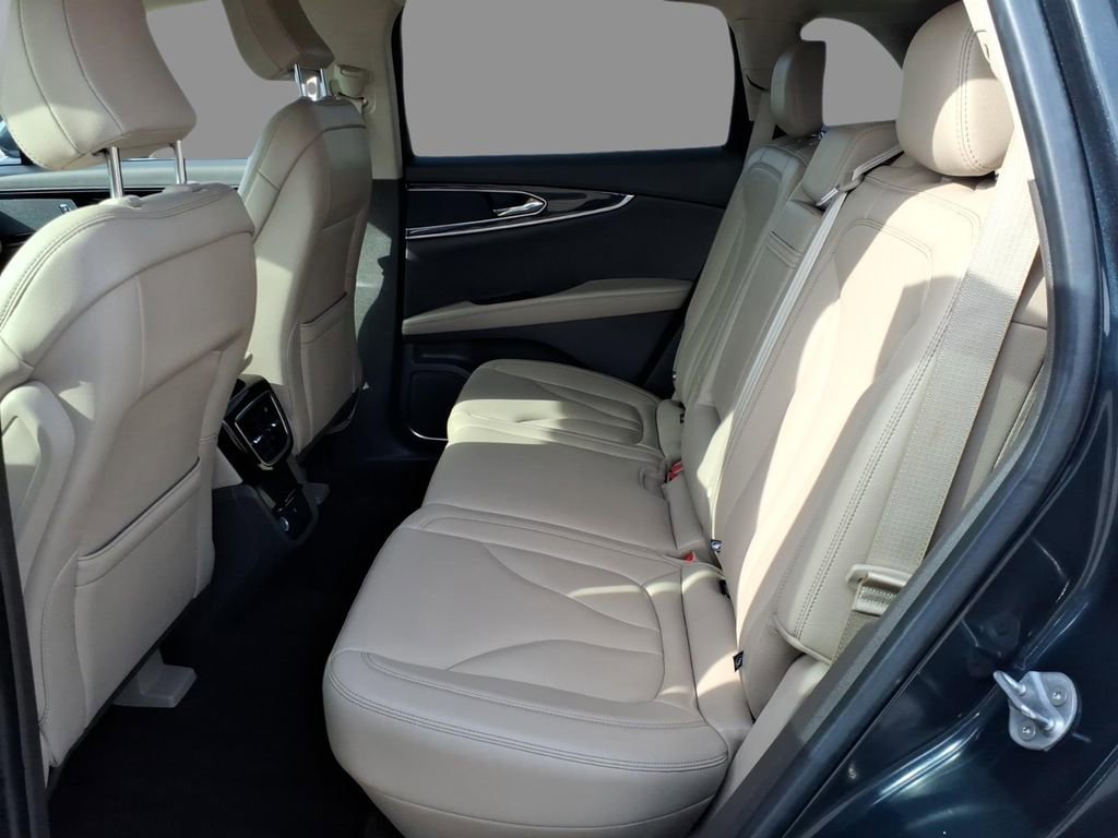 Certified 2023 Lincoln Nautilus FWD w/ Premium Package image 5