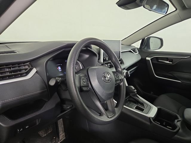 Used 2025 Toyota RAV4 XLE image 13