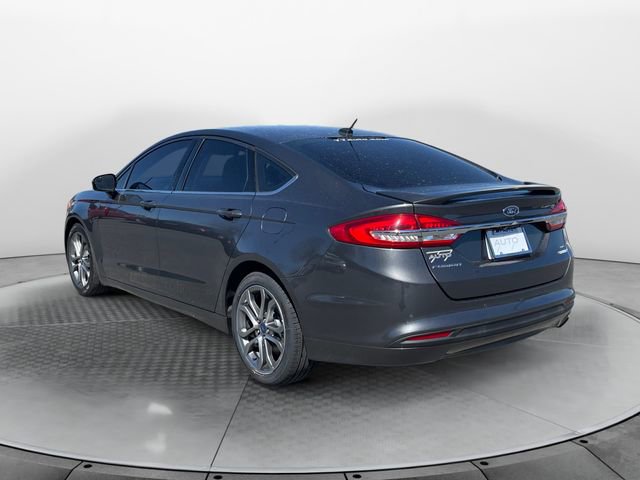 Used 2017 Ford Fusion SE w/ Equipment Group 201A image 3