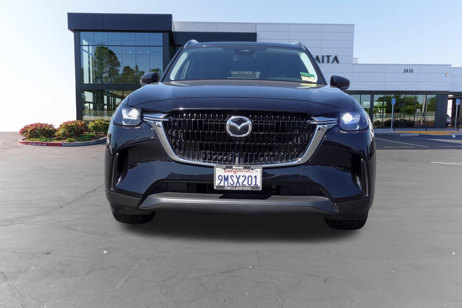 Certified 2024 MAZDA CX-90 Plug-In Hybrid w/ Preferred AWD/4WD image 10