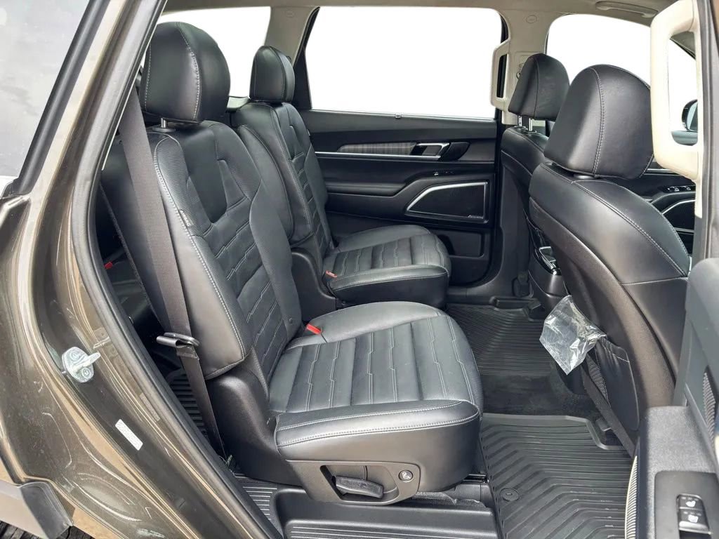 Used 2024 Kia Telluride SX Prestige AWD/4WD image 28