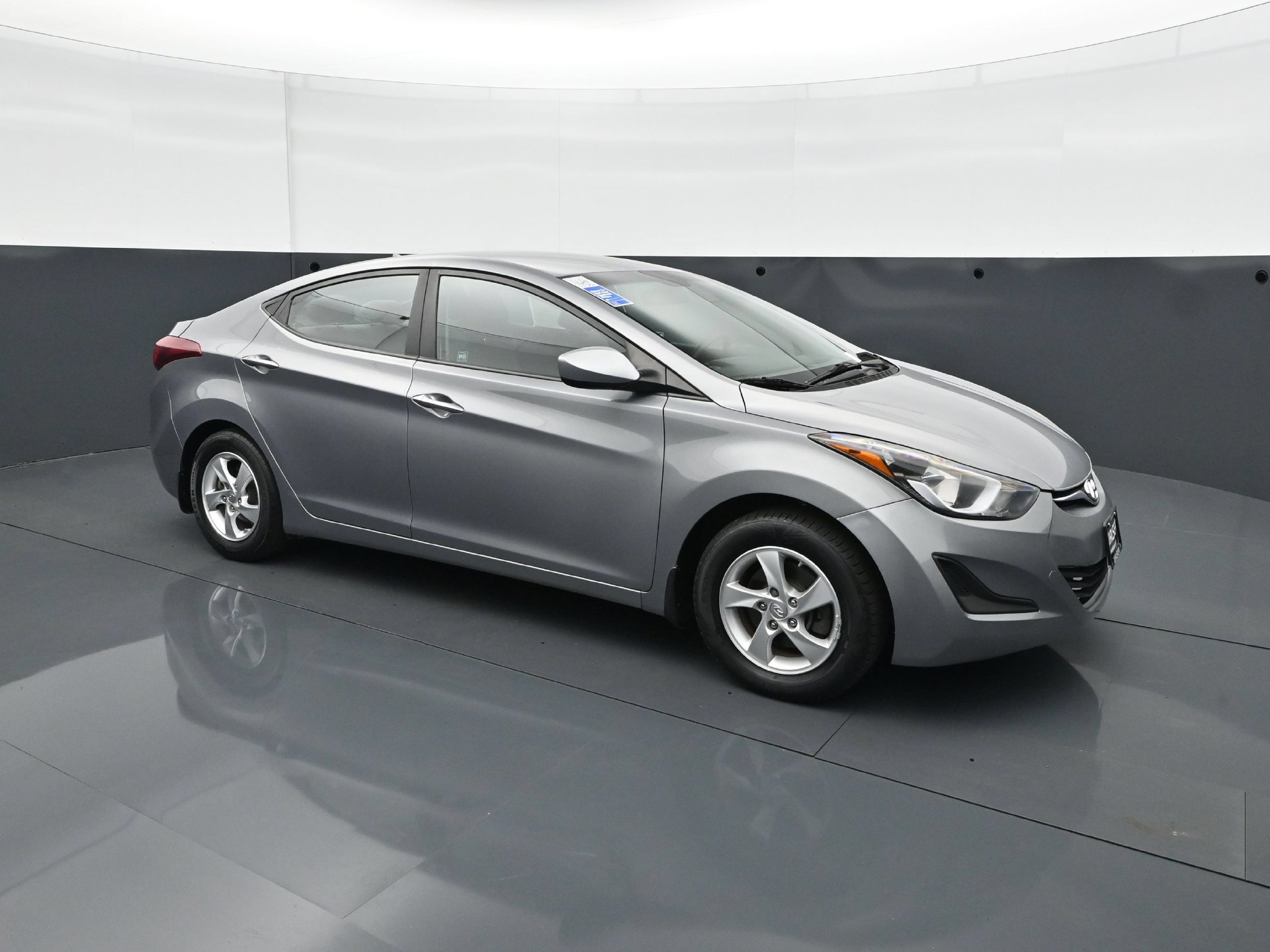 Used 2015 Hyundai Elantra SE FWD image 9