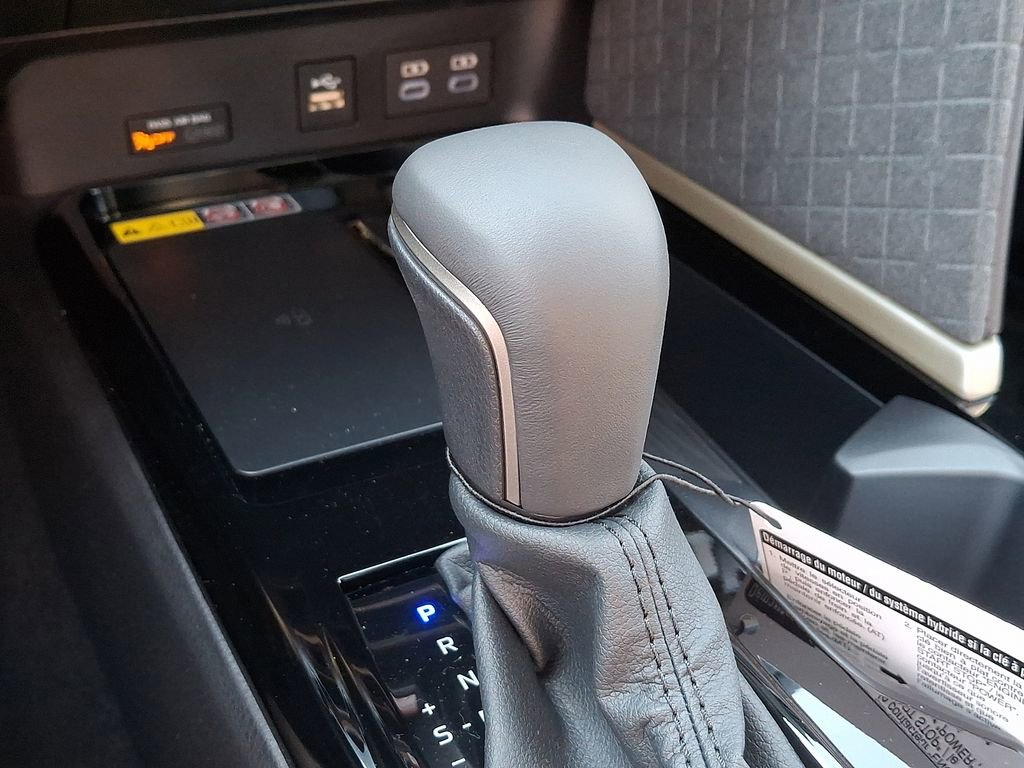 Used 2026 Toyota Camry XLE FWD image 18