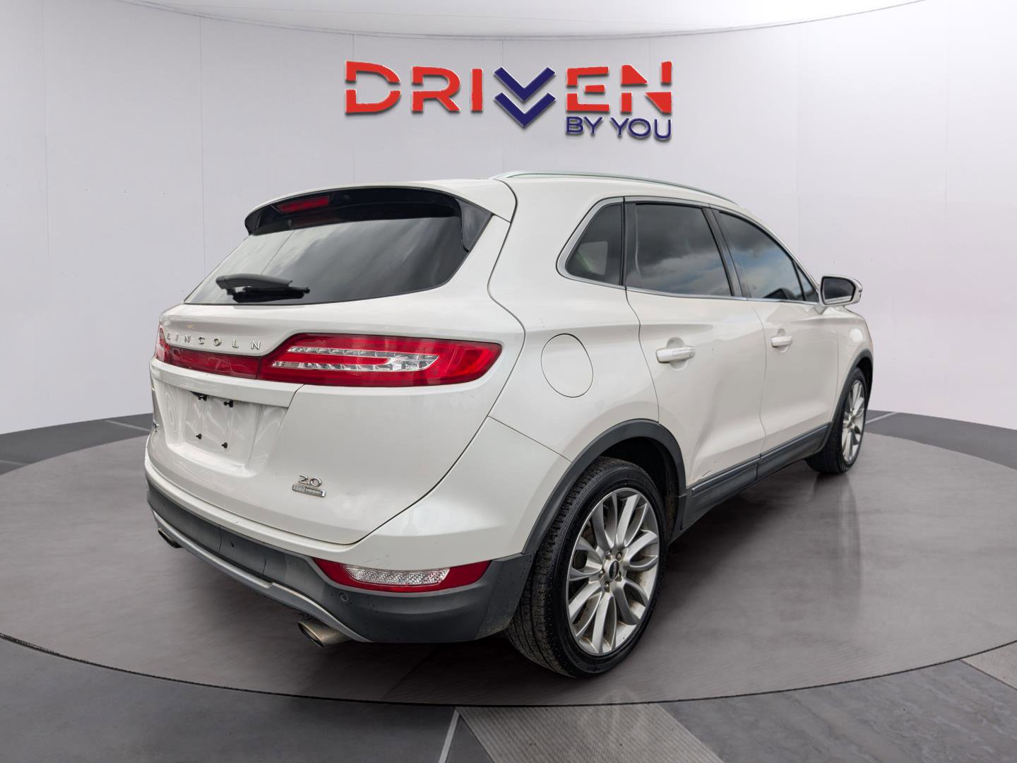 Used 2015 Lincoln MKC FWD w/ Equipment Group 102A Reserve image 5