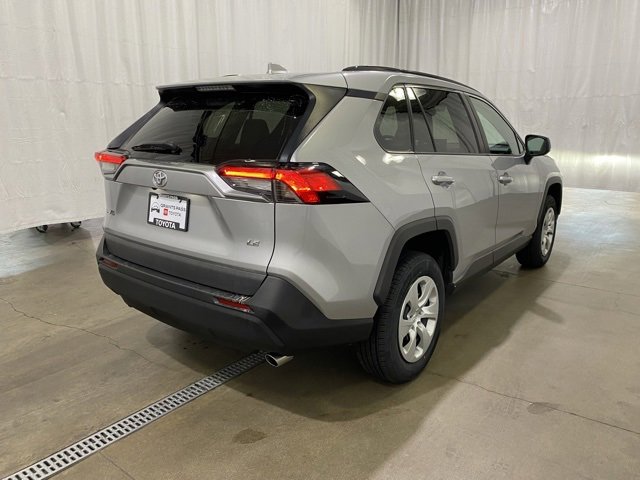 Certified 2021 Toyota RAV4 LE image 4