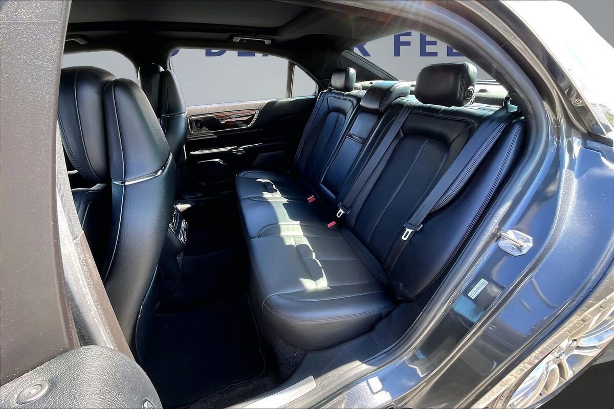 Used 2018 Lincoln Continental Reserve w/ Continental Climate Package image 22