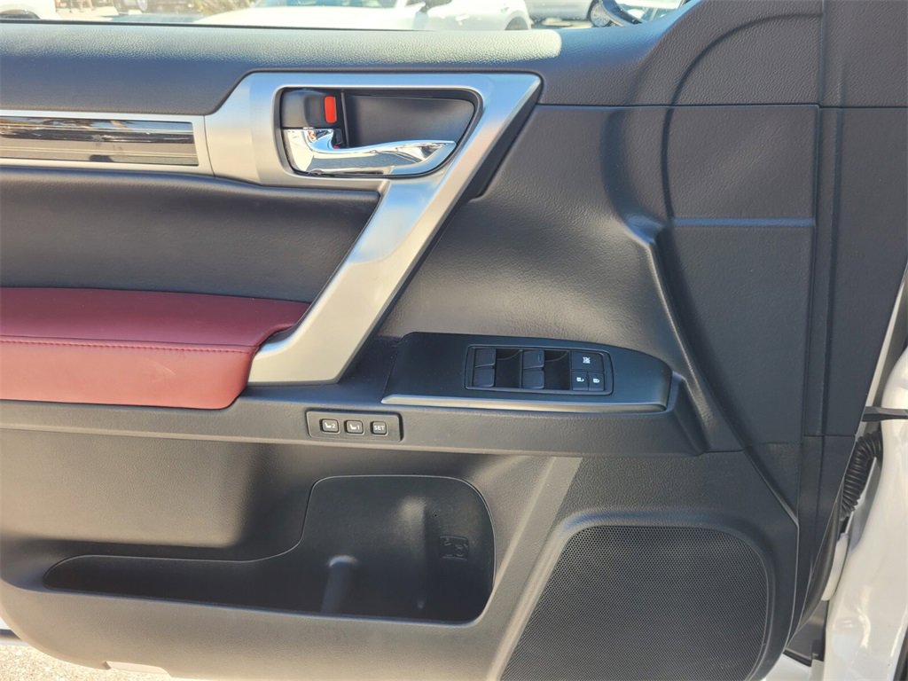 Used 2023 Lexus GX 460 Premium w/ Premium Plus Package image 23