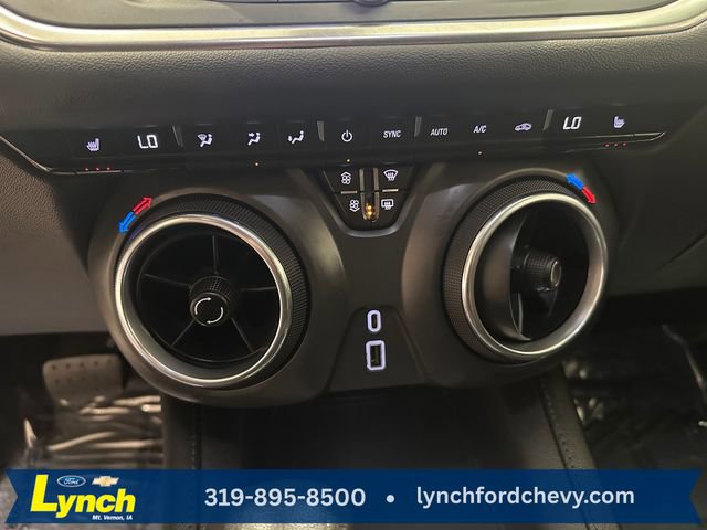 Used 2020 Chevrolet Blazer LT FWD image 12