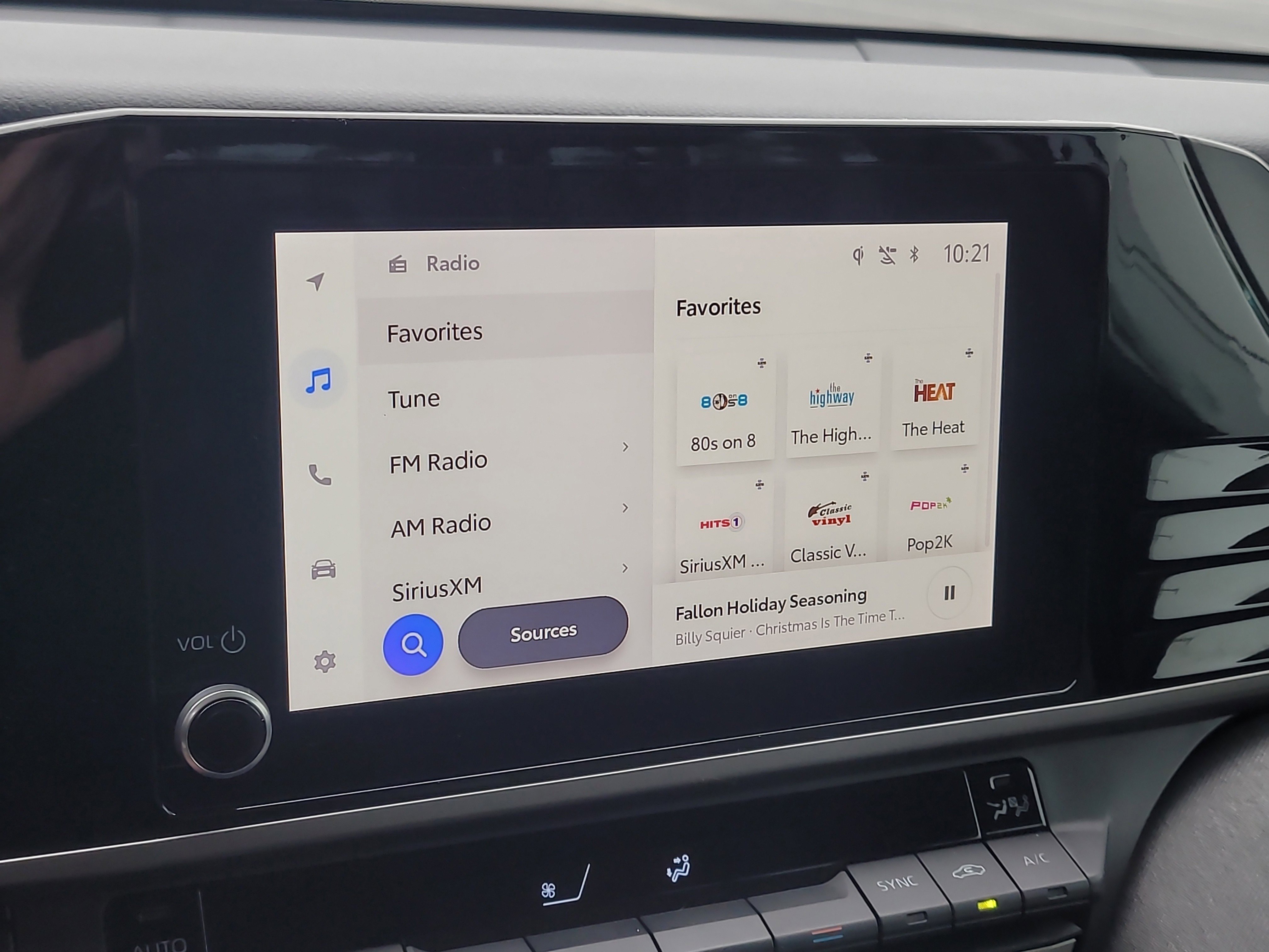 Used 2025 Toyota Camry LE image 21