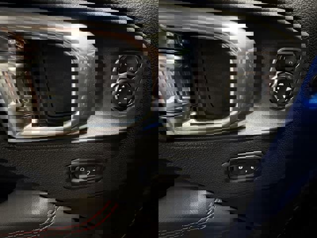 Used 2024 Jeep Gladiator Rubicon w/ Technology Group image 21