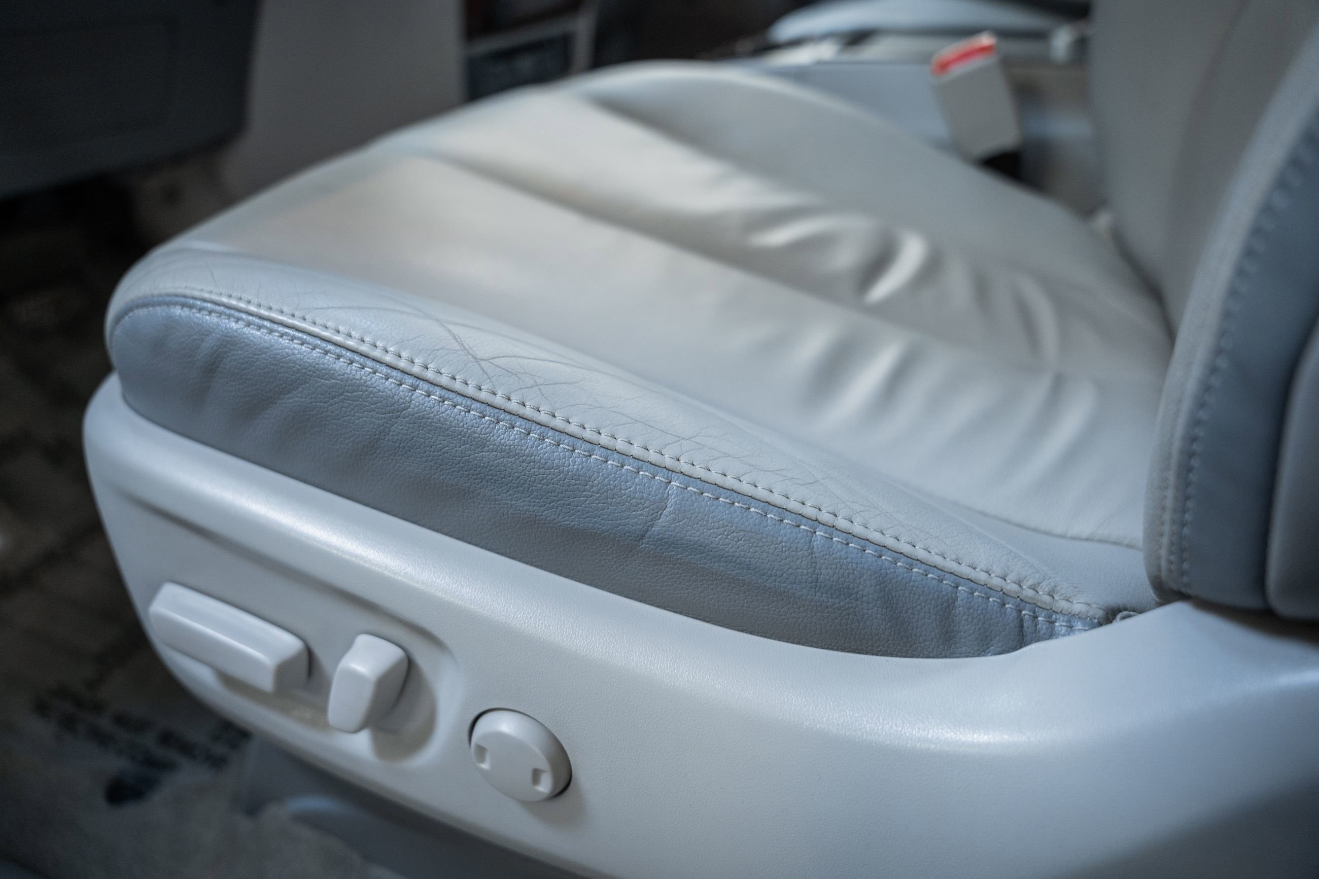 Used 2014 Toyota Sienna Limited image 44