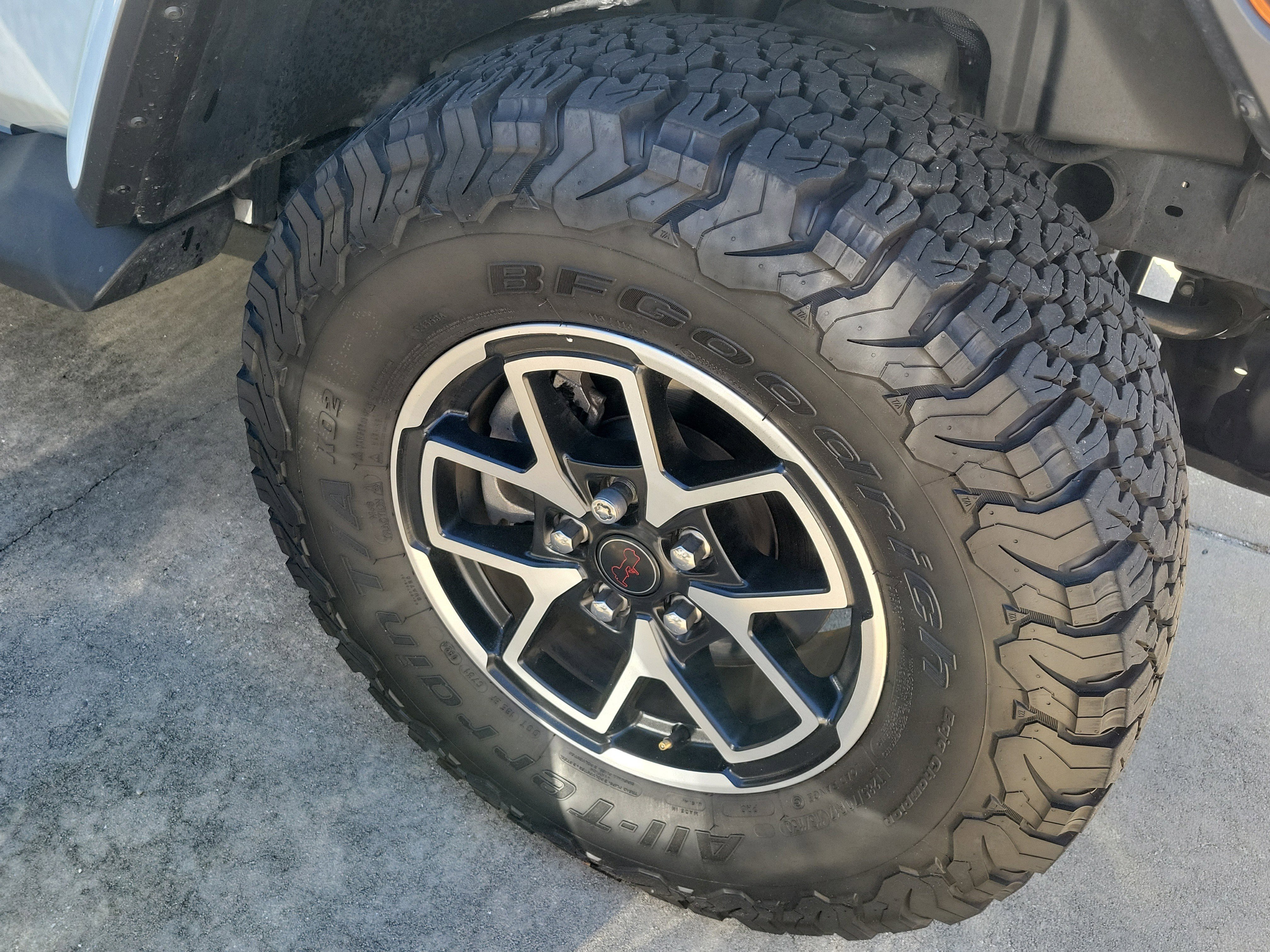 Used 2024 Jeep Wrangler Unlimited Rubicon AWD/4WD image 8