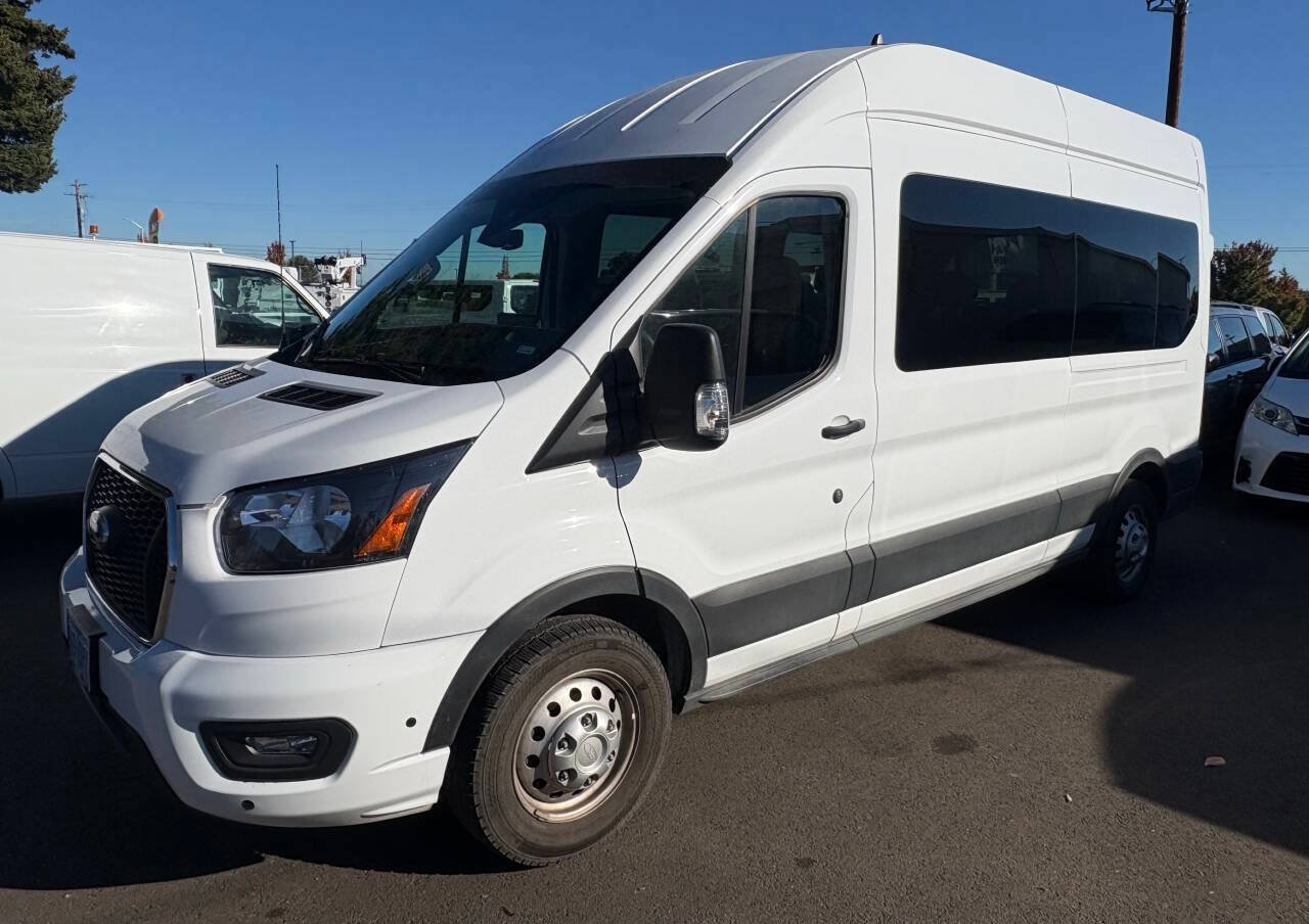 Used 2025 Ford Transit 350 XLT AWD/4WD image 4