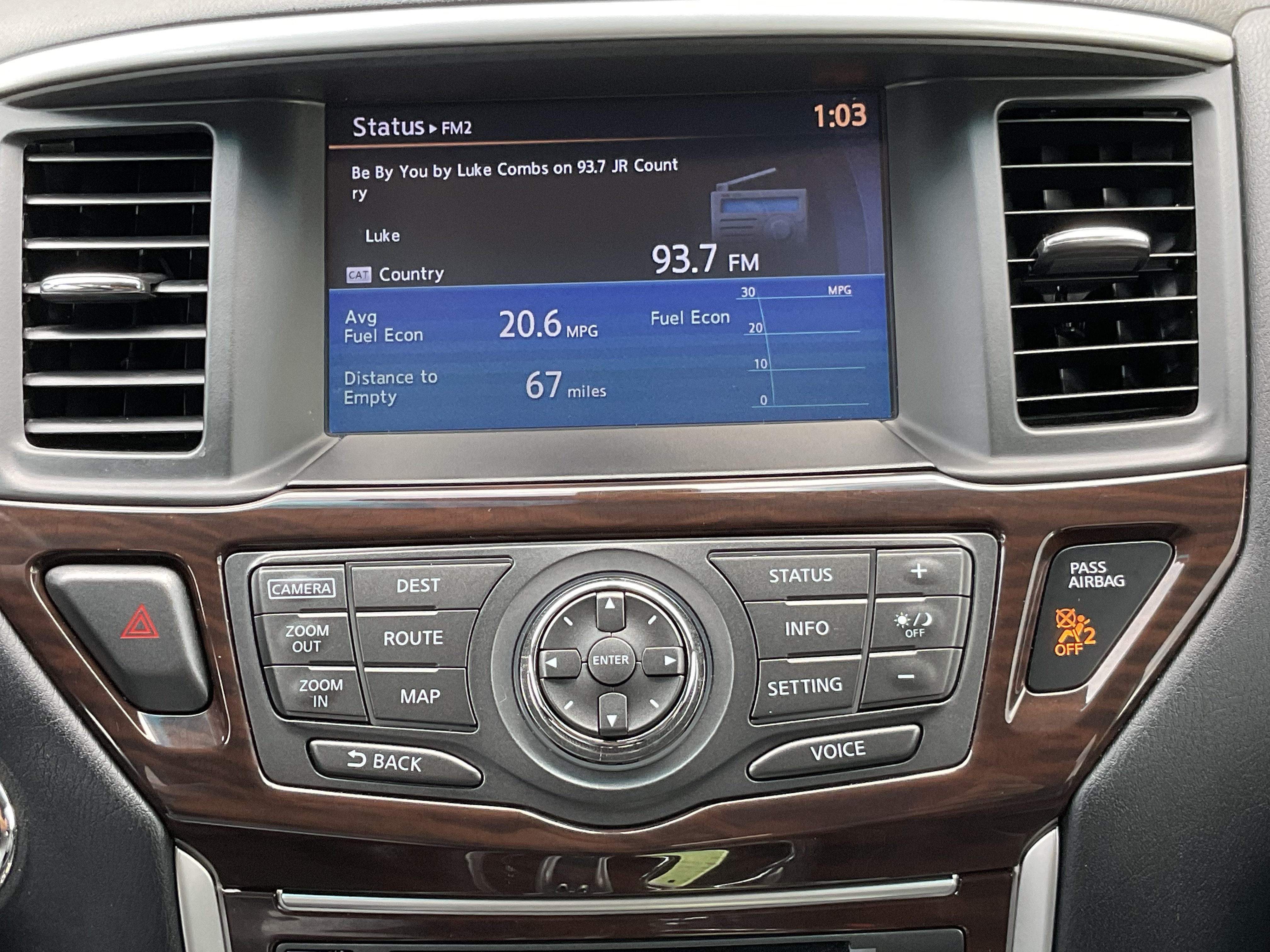 Used 2015 Nissan Pathfinder Platinum FWD image 16