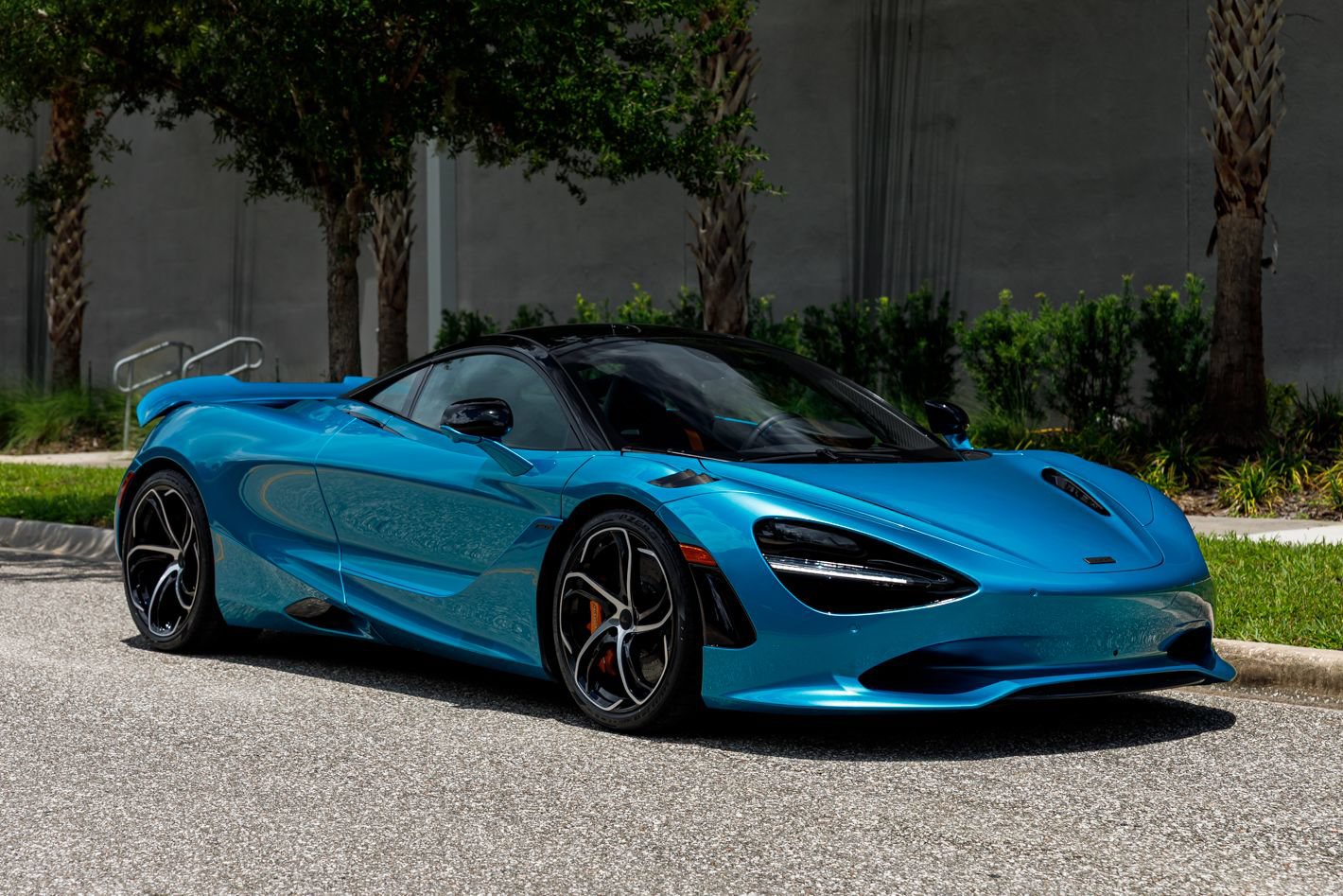 Used 2025 McLaren 750S RWD image 8