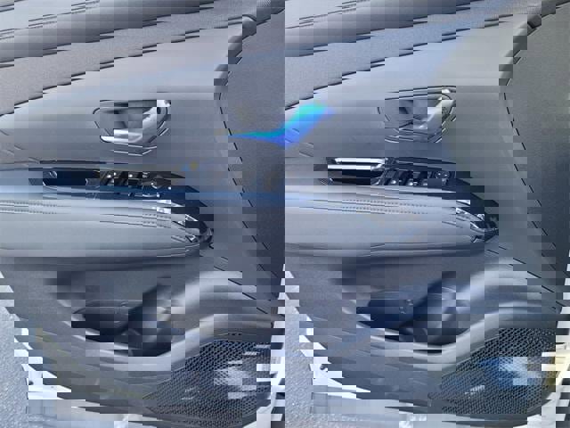 New 2025 Hyundai Tucson Limited image 18