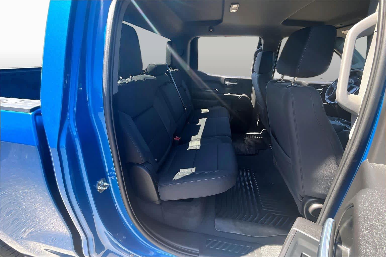 Used 2023 Chevrolet Silverado 1500 Custom AWD/4WD image 19