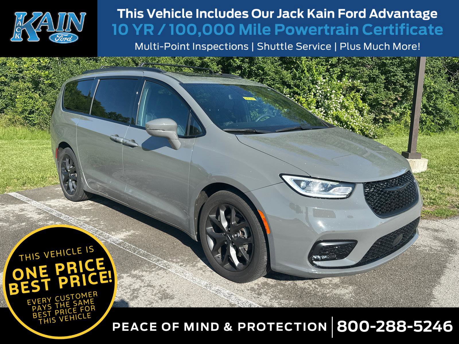 Used 2022 Chrysler Pacifica Touring-L w/ S Appearance Package FWD image 1