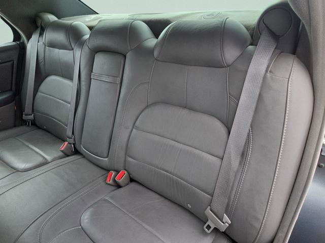 Used 2005 Cadillac De Ville FWD image 39