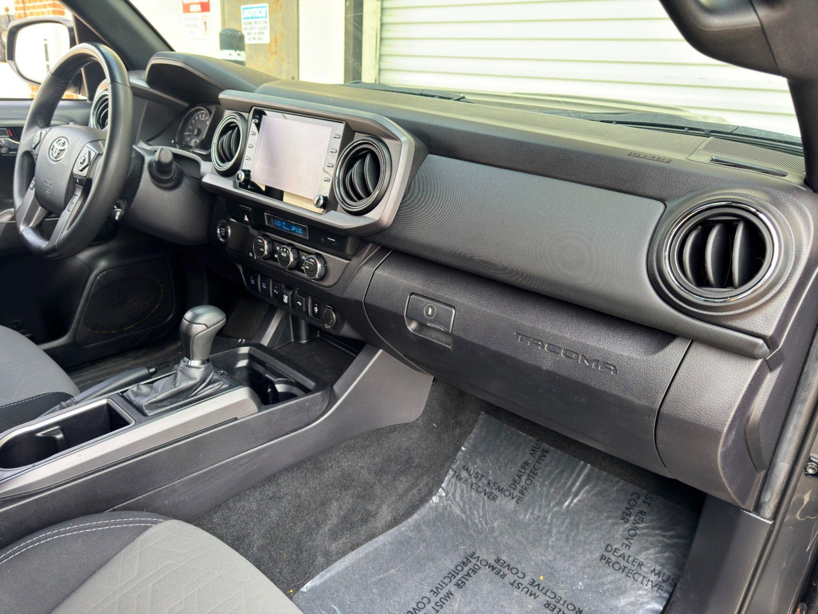 Used 2021 Toyota Tacoma TRD Sport w/ Technology Package RWD image 13