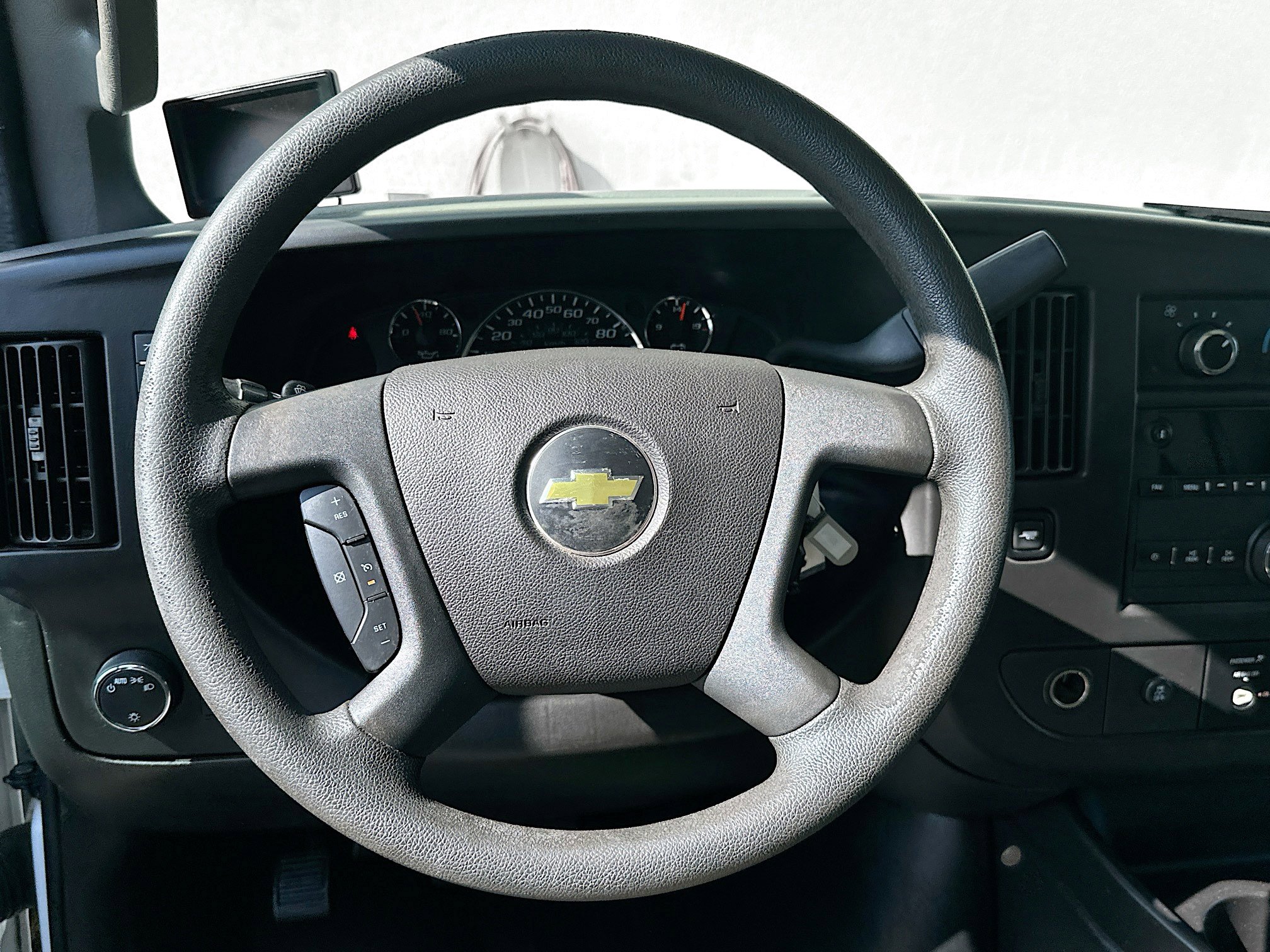 Used 2017 Chevrolet Express 3500 image 17