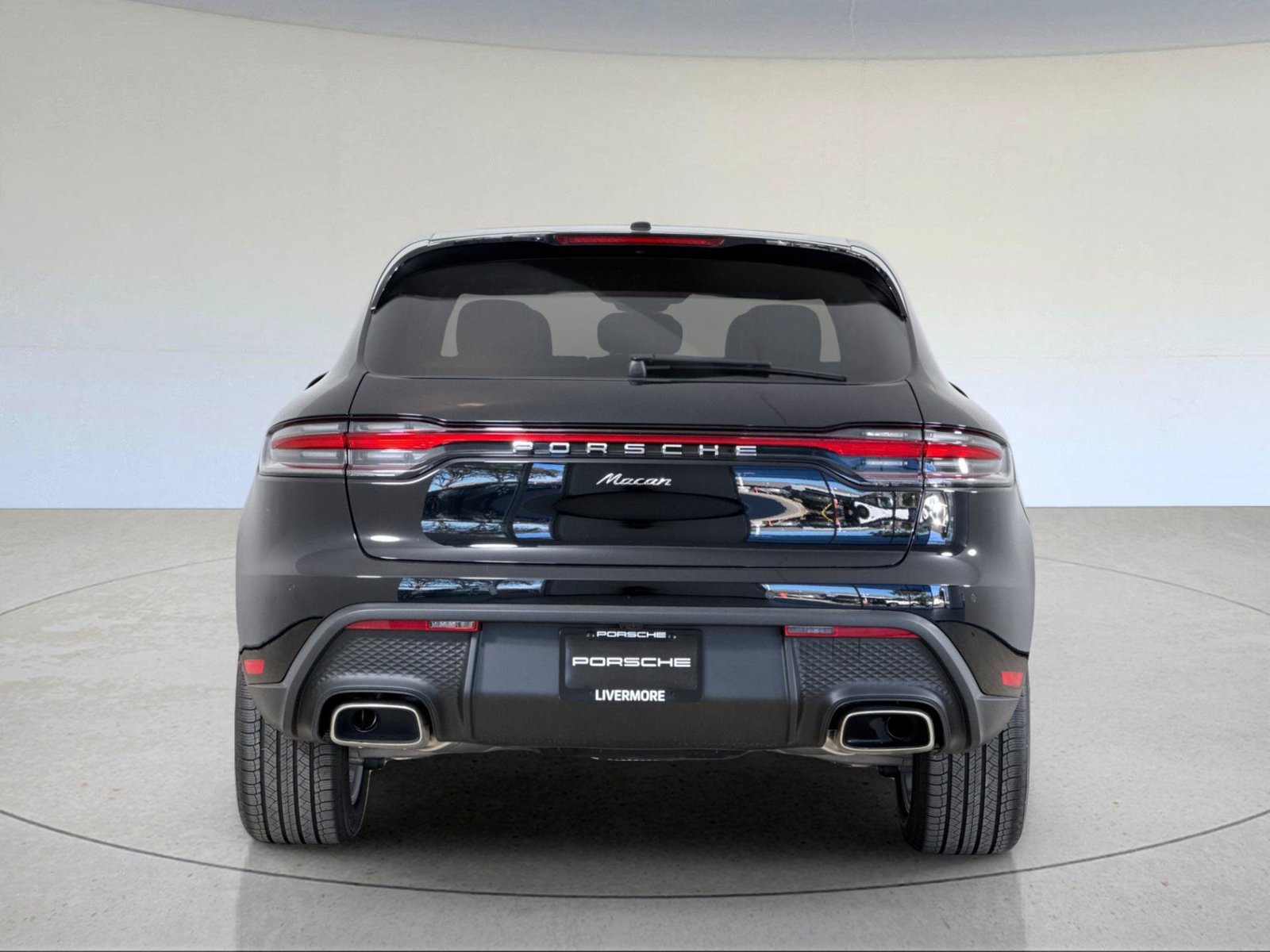 New 2026 Porsche Macan AWD/4WD image 7