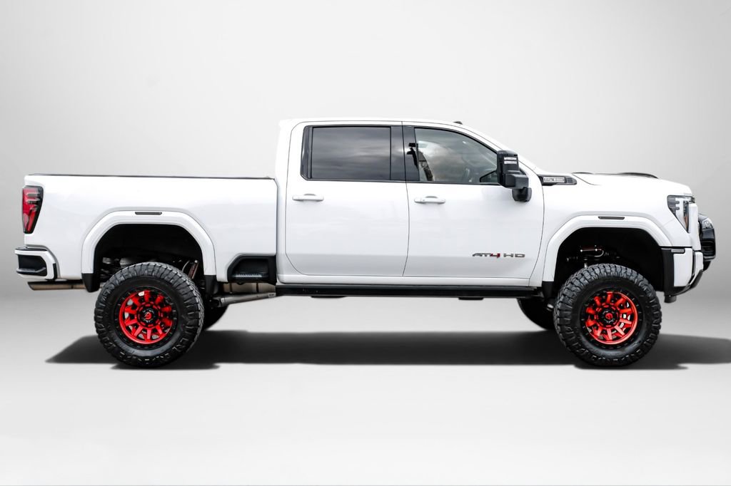 Used 2024 GMC Sierra 2500 AT4 w/ AT4 Premium Plus Package AWD/4WD image 5