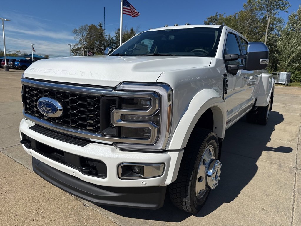 New 2026 Ford F450 Platinum image 2