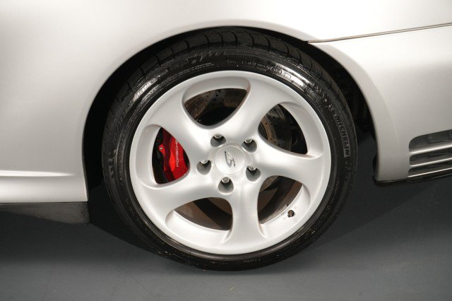 Used 2003 Porsche 911 Carrera 4S AWD/4WD image 31