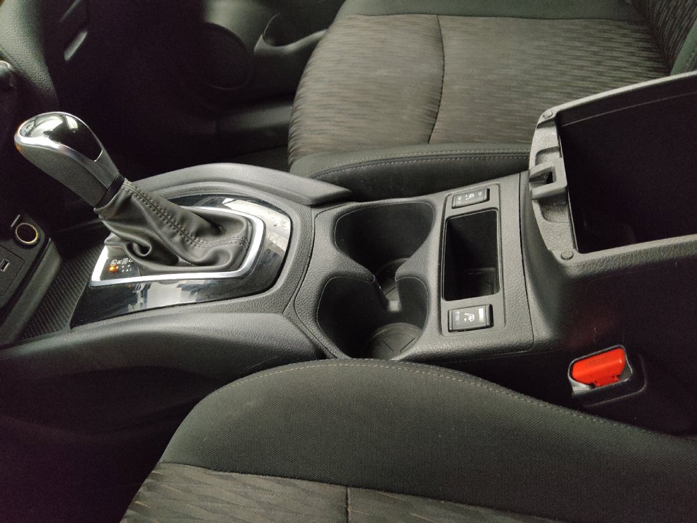 Used 2020 Nissan Rogue SV FWD image 26