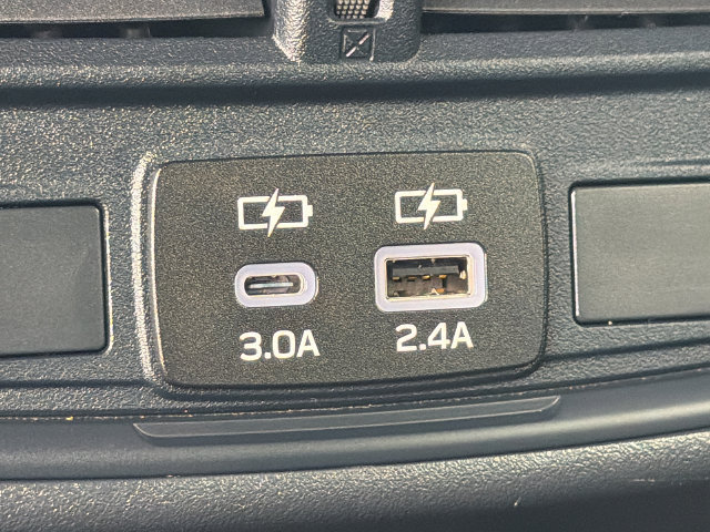 Used 2026 Subaru Outback Premium AWD/4WD image 12