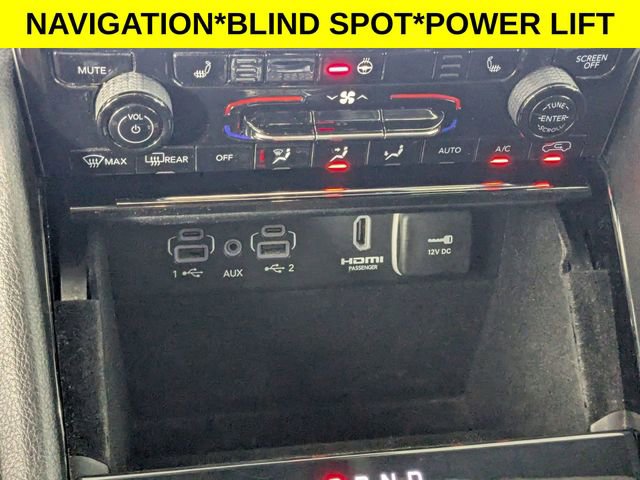 Used 2022 Jeep Grand Cherokee L Limited w/ Black Appearance Package image 25