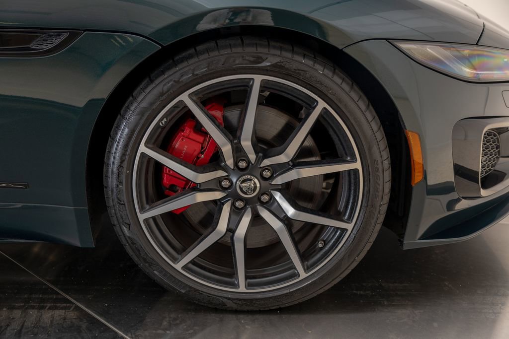 Used 2024 Jaguar F-TYPE R AWD/4WD image 46