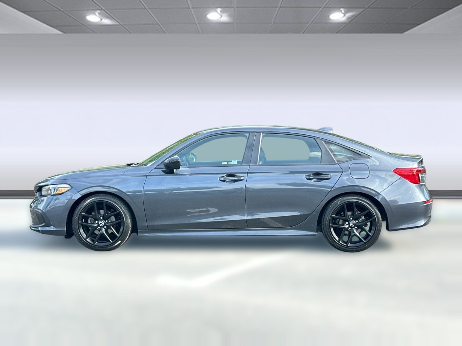 Used 2024 Honda Civic Sport image 2