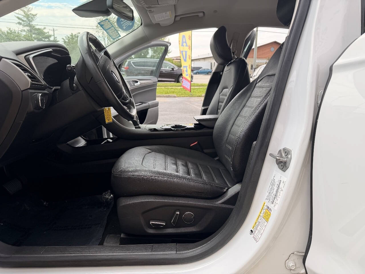Used 2014 Ford Fusion Energi SE w/ Driver Assist Package FWD image 8