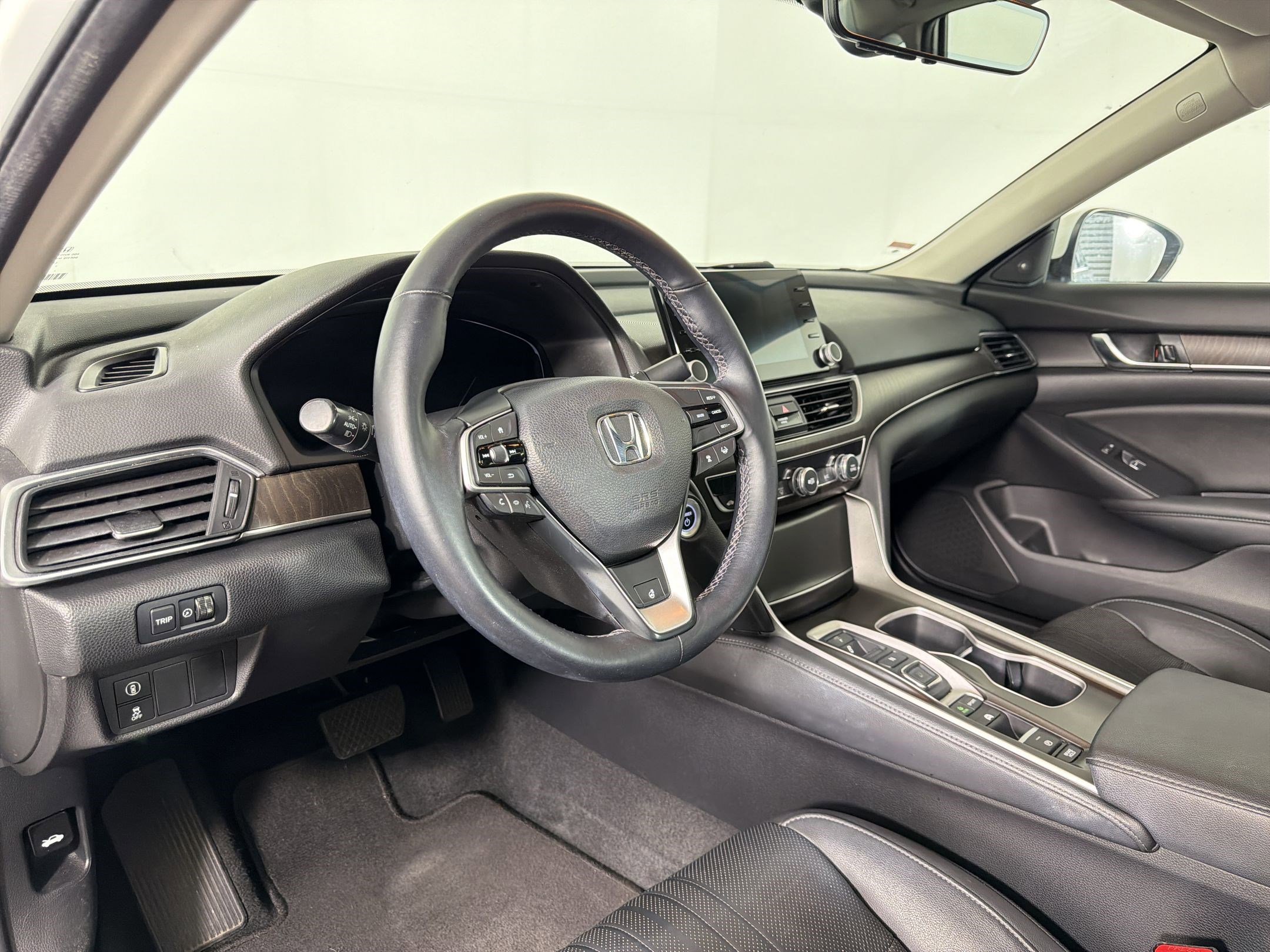 Used 2019 Honda Accord EX-L image 4