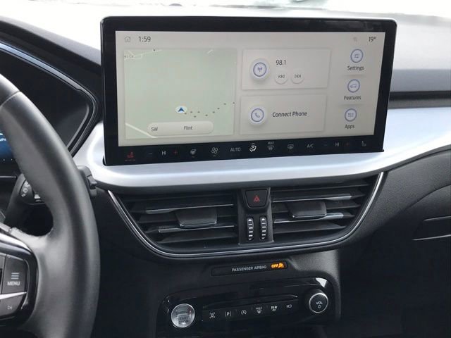 Used 2023 Ford Escape Platinum image 10