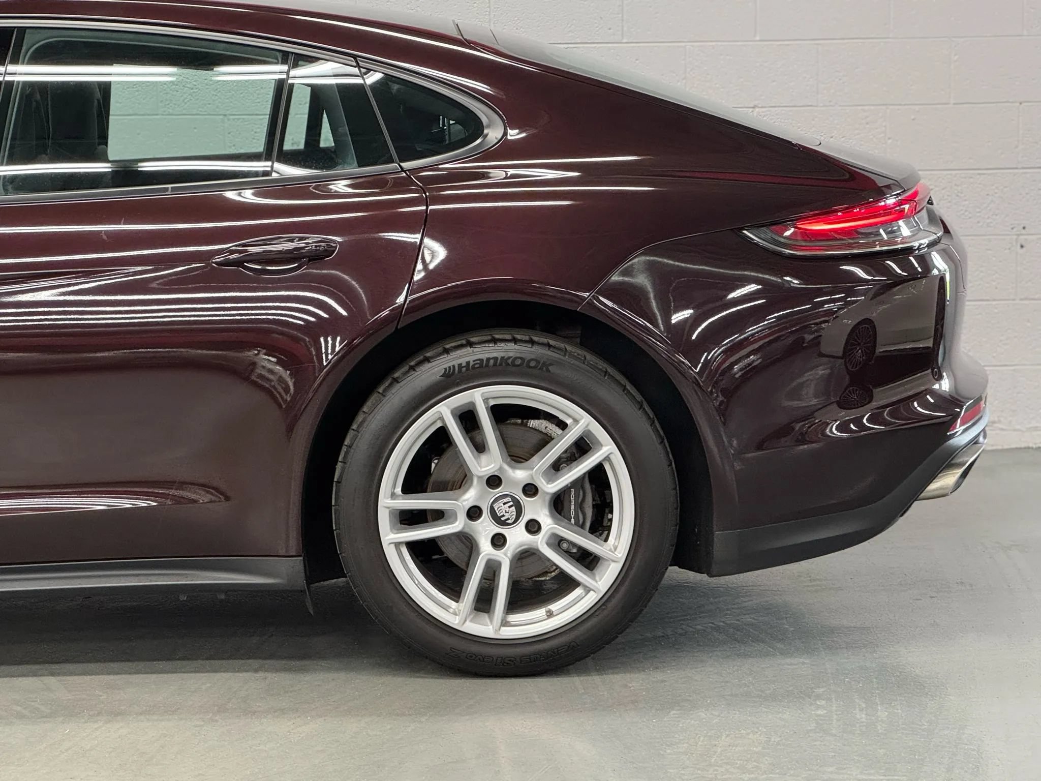 Used 2022 Porsche Panamera 4 AWD/4WD image 6