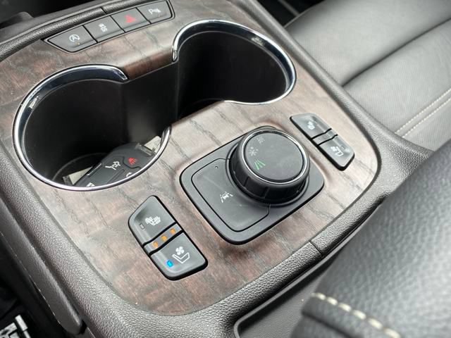 Certified 2023 GMC Acadia Denali FWD image 8
