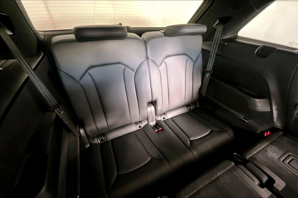 Used 2021 Audi Q7 3.0T Premium Plus w/ Premium Plus Package image 28