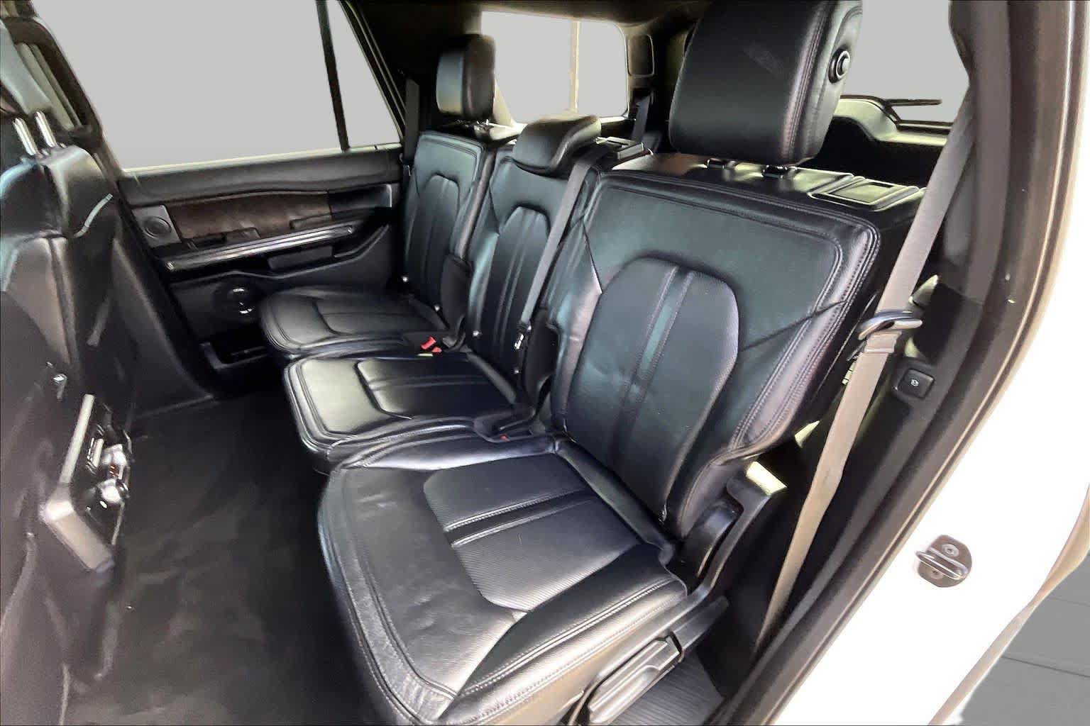 Used 2019 Ford Expedition Limited w/ Driver Assistance Package RWD image 21