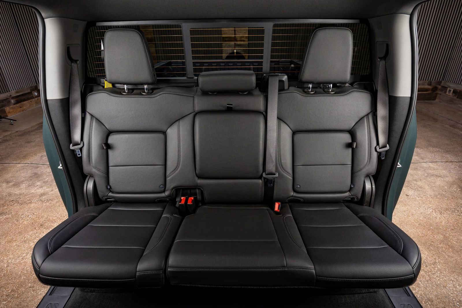 Used 2025 Chevrolet Silverado 2500 LTZ w/ Trail Boss Package image 36