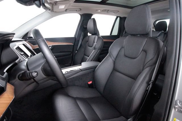 Certified 2025 Volvo XC90 B5 Plus w/ Protection Package Premier AWD/4WD image 23