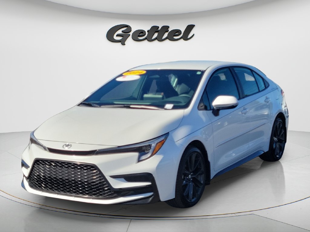 Used 2024 Toyota Corolla SE FWD image 1