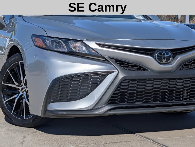 Used 2024 Toyota Camry SE FWD image 3
