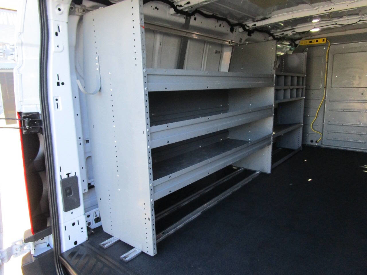 Used 2018 Ford Transit 350 148 Low Roof image 9