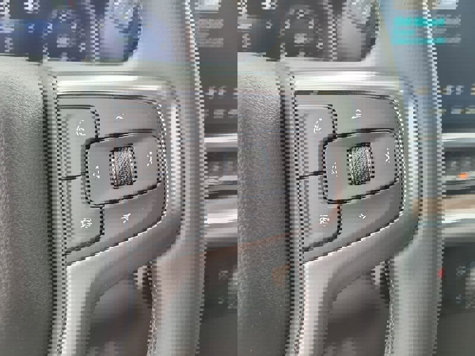 Used 2023 Chevrolet Silverado 1500 LT image 23