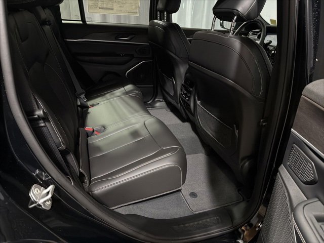 New 2026 Jeep Grand Cherokee Limited w/ Limited Altitude Package image 14