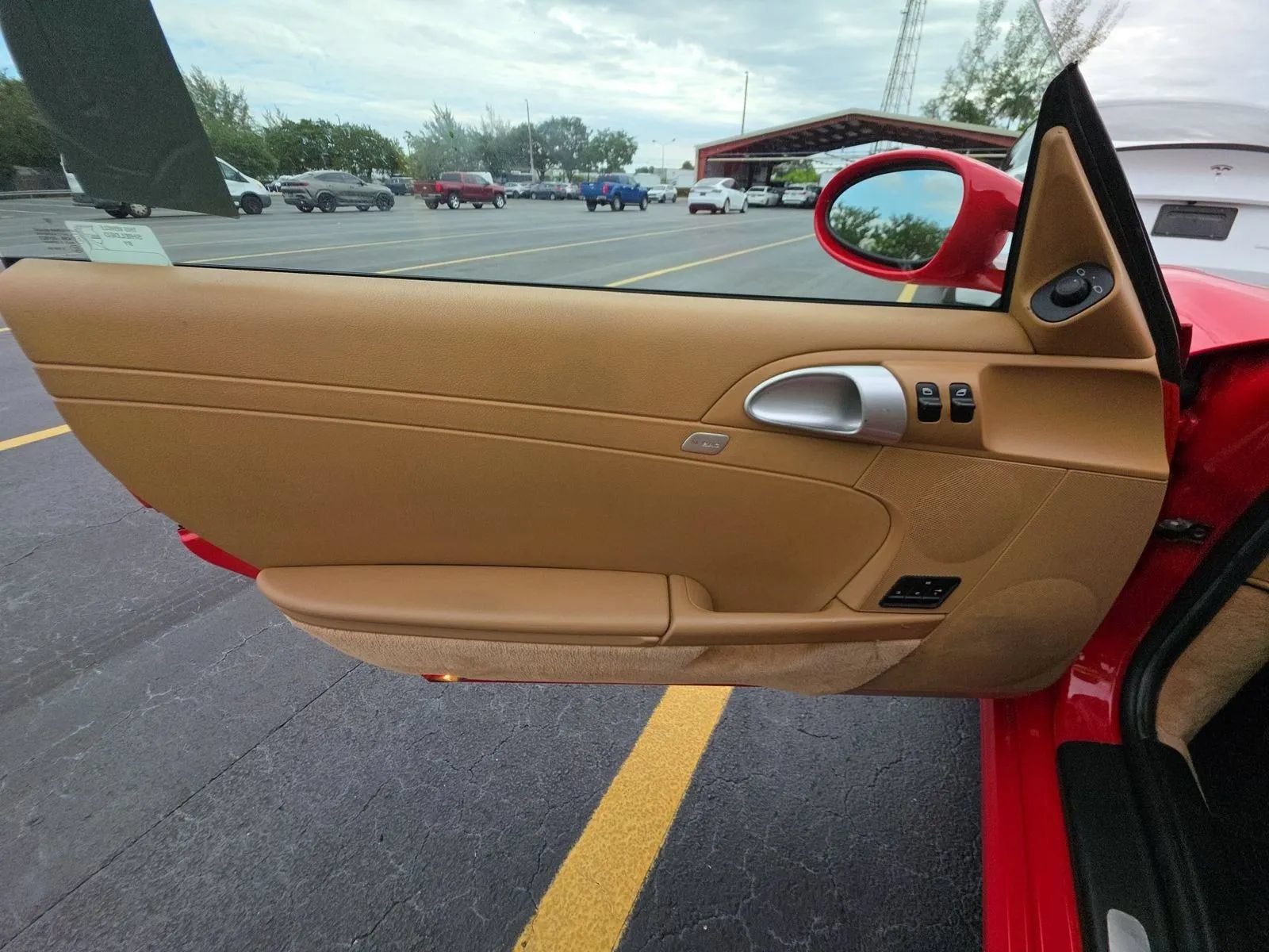 Used 2006 Porsche Boxster RWD image 3
